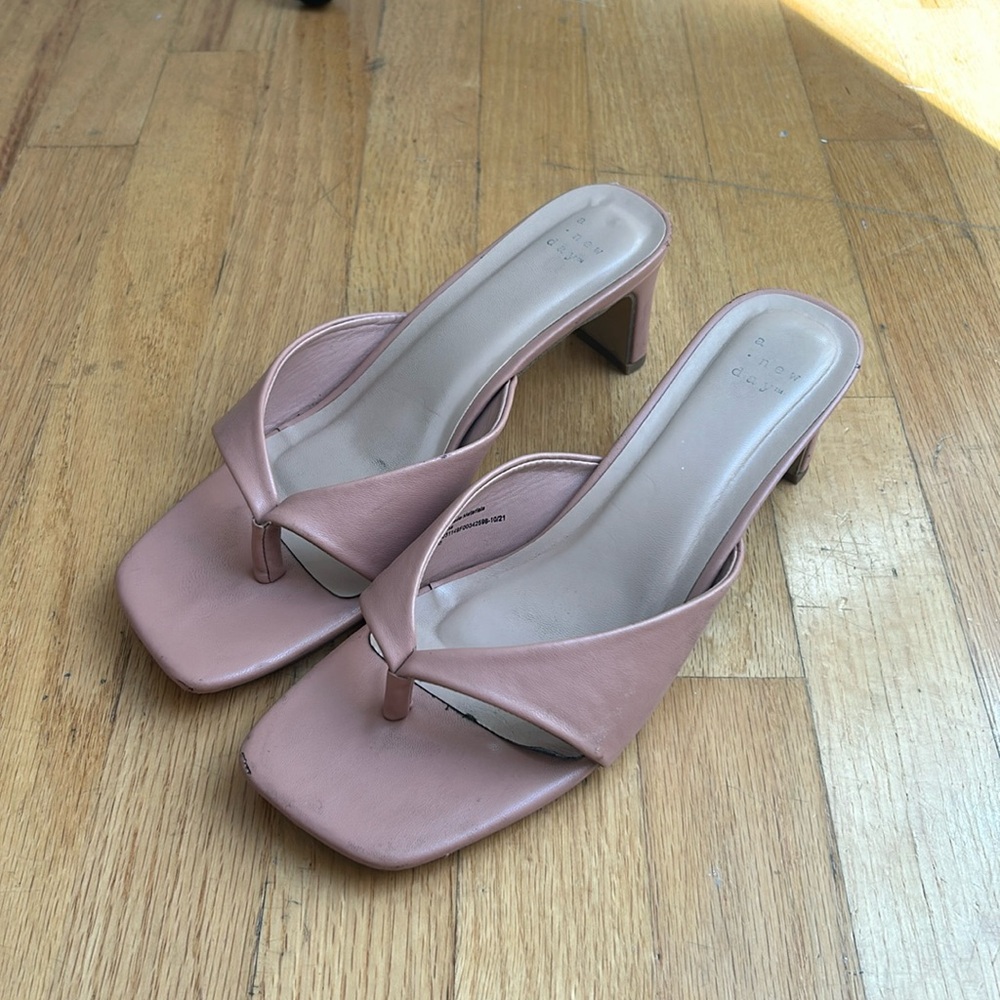 Nude mules